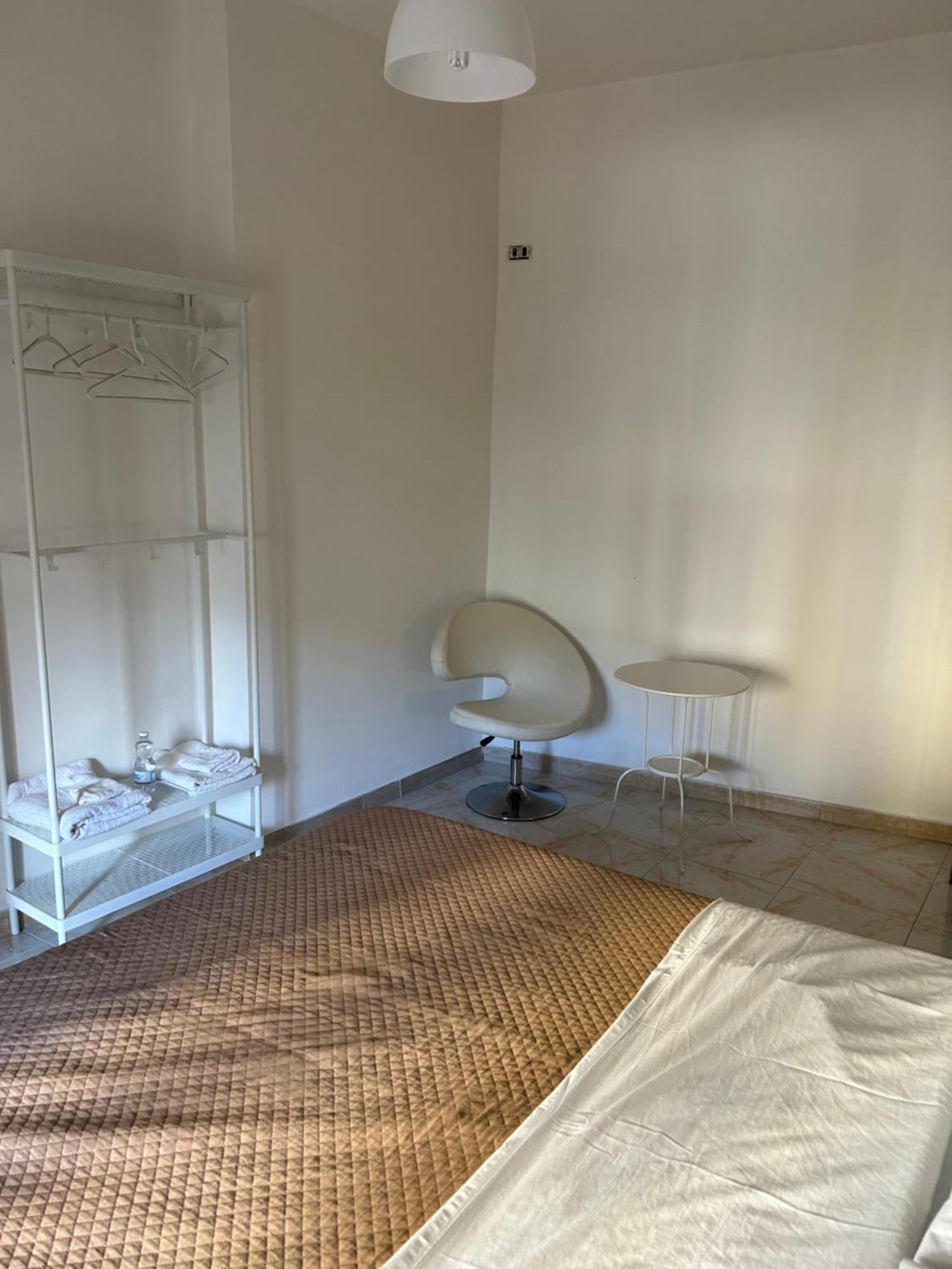 Bed and Breakfast Happy Fly Now Neapol Zewnętrze zdjęcie